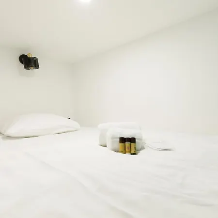 Little Garden Yourhosthelper 칸느