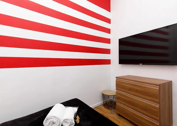 Little Garden Yourhosthelper