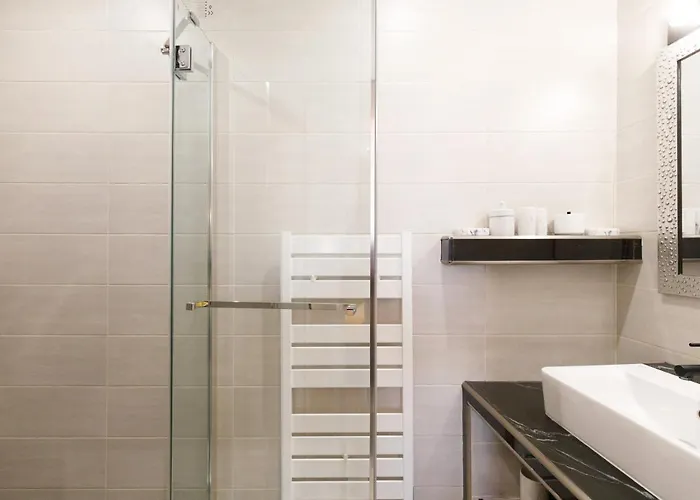 Little Garden Yourhosthelper Lejlighed Cannes